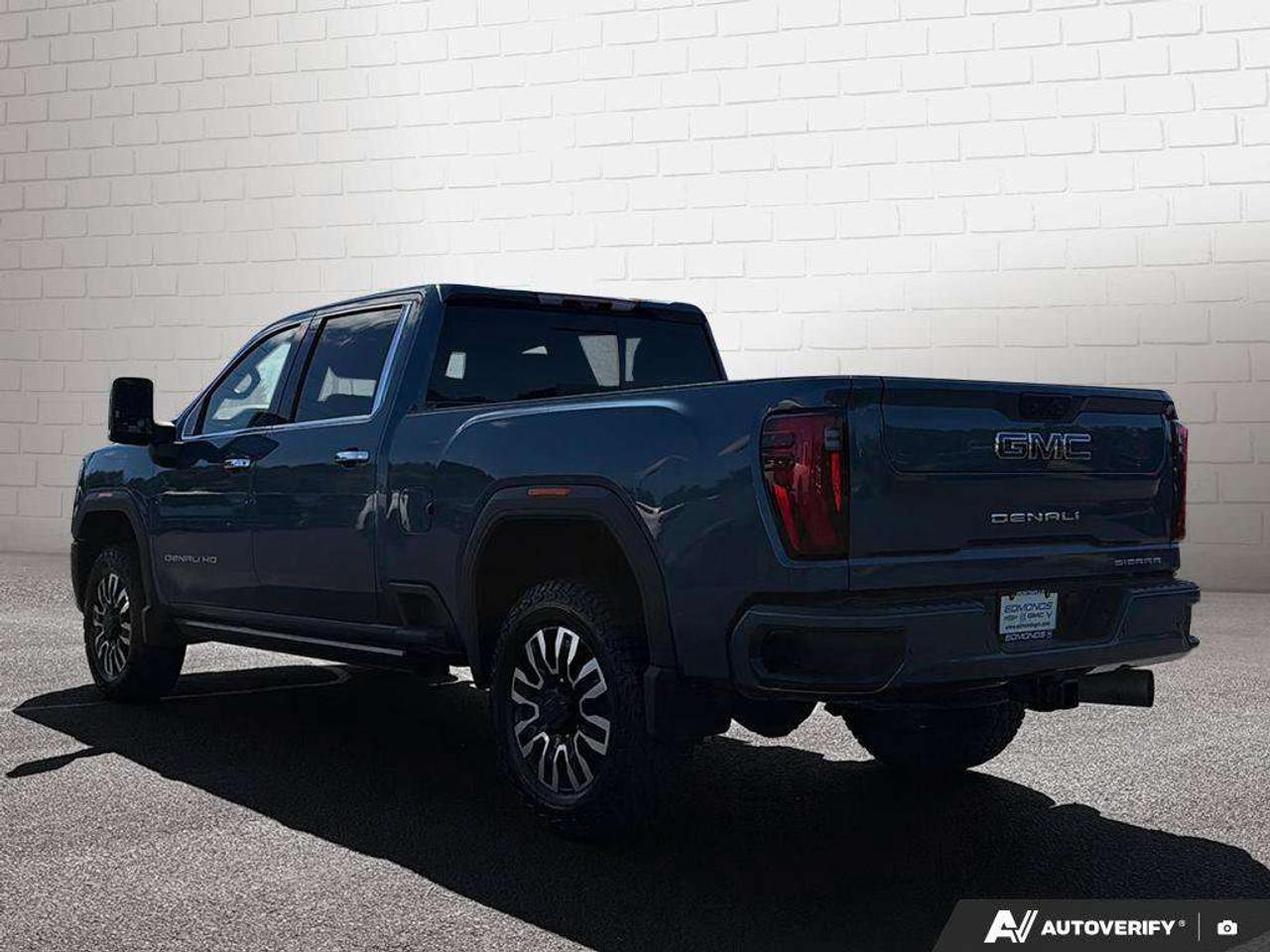 2024 GMC SIERRA 2500HD One Owner   Heated + Vented Seats   Trailer Brake Controller   Remote Start Photo2