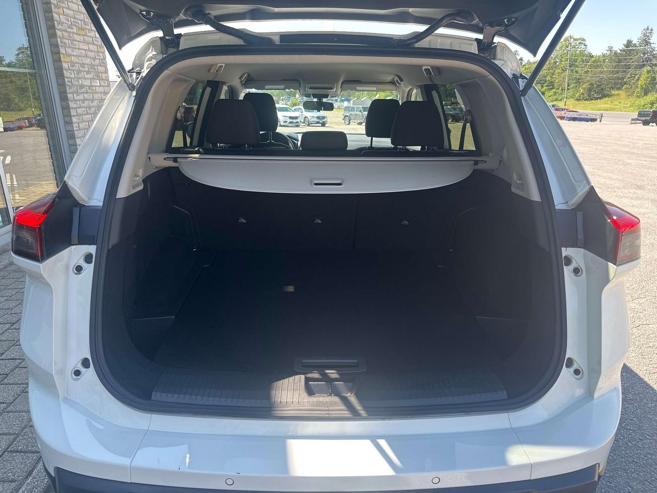 2024 Nissan Rogue S Photo