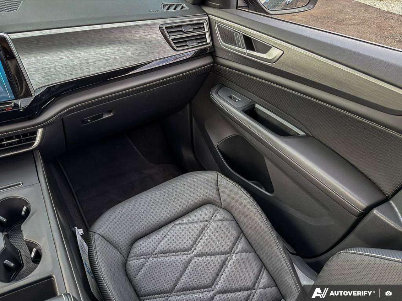 2024 Volkswagen Atlas Comfortline 2.0 TSI 4MOTION Photo