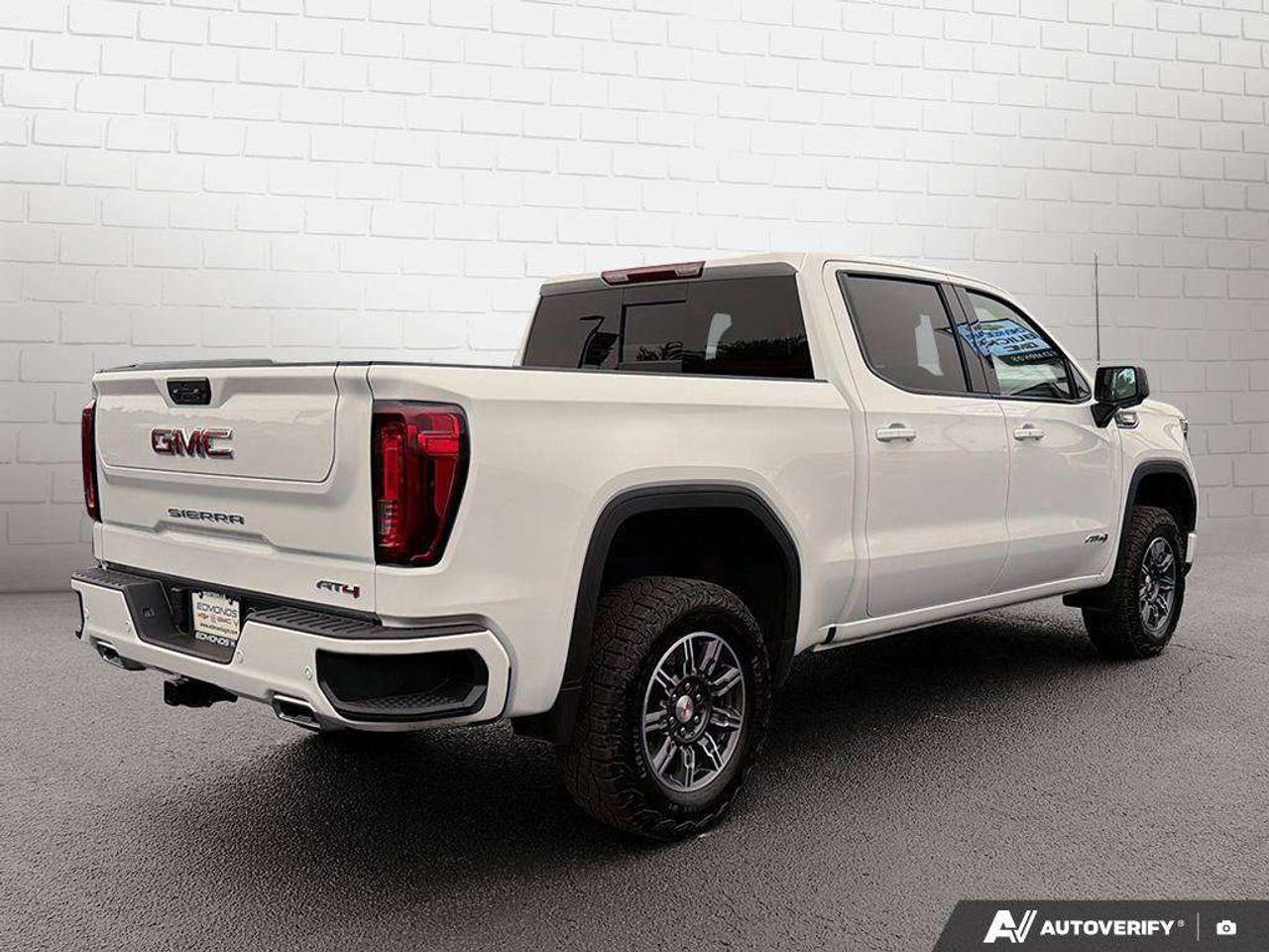 2026 GMC Sierra 1500 Trailer Brake Controller   Sunroof   Heated Seats Photo4