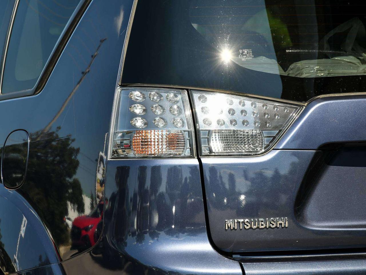 2008 Mitsubishi Outlander ES   ONE OWNER   23 SERVICE RECORDS   SOLD ASIS Photo