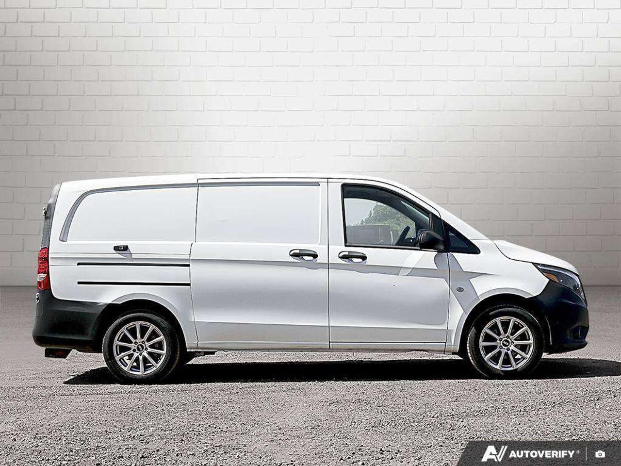 2019 Mercedes-Benz Metris Cargo Van BASE CARGO, 2.0L 4-CYL, FWD, 126 WB, 2-ONWER, AS-TRADED! Photo