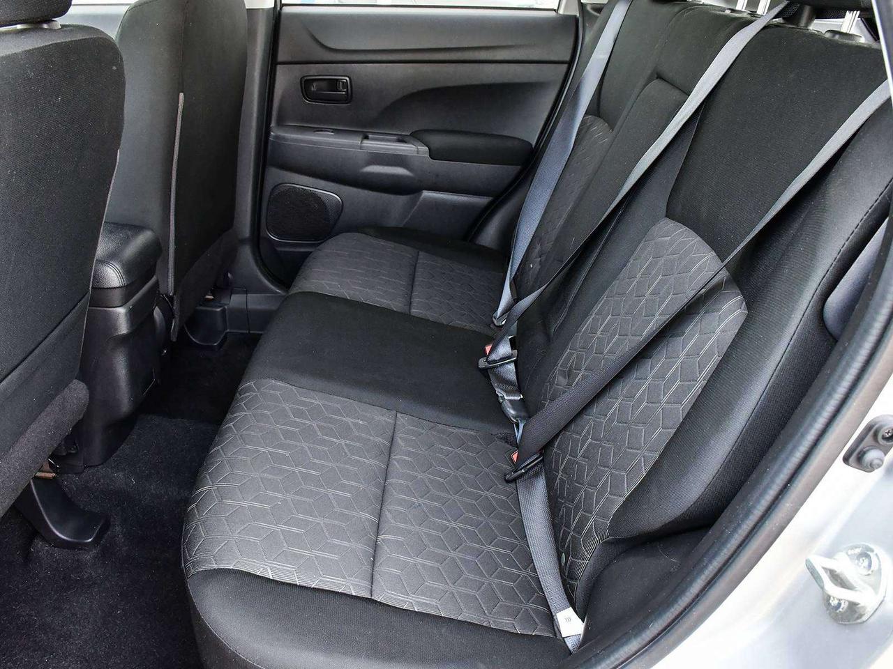 2024 Mitsubishi RVR ES   AWD   CRUISE   HEATED SEAT   BT   CAM   ALLOY Photo