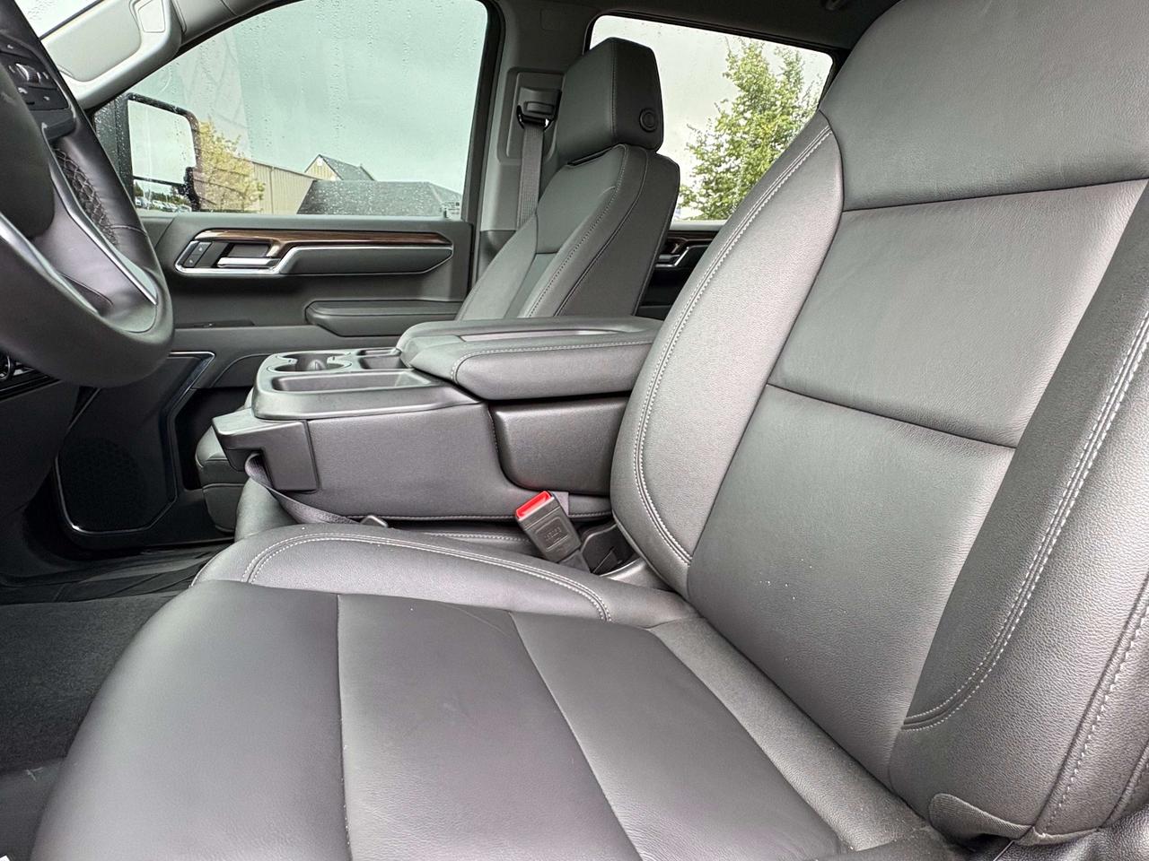 2025 Chevrolet Silverado 1500 LT 4x4 Crew Cab   3.0L Diesel   Nav.   Leather Photo