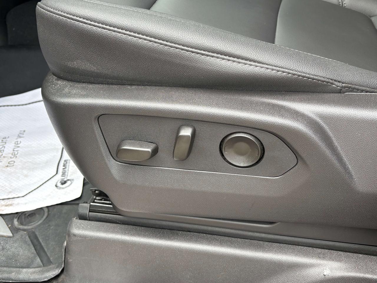 2025 Chevrolet Silverado 1500 LT 4x4 Crew Cab   3.0L Diesel   Nav.   Leather Photo