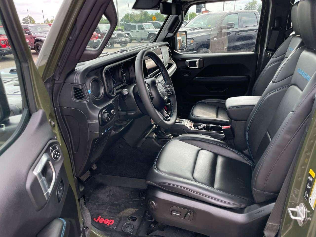 2024 Jeep Wrangler LEATHER   NAV   ALPINE AUDIO Photo