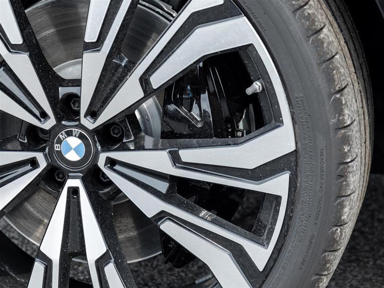 2027 BMW X7 xDrive40i 4dr All-Wheel Drive Sports Activity Vehicle Photo