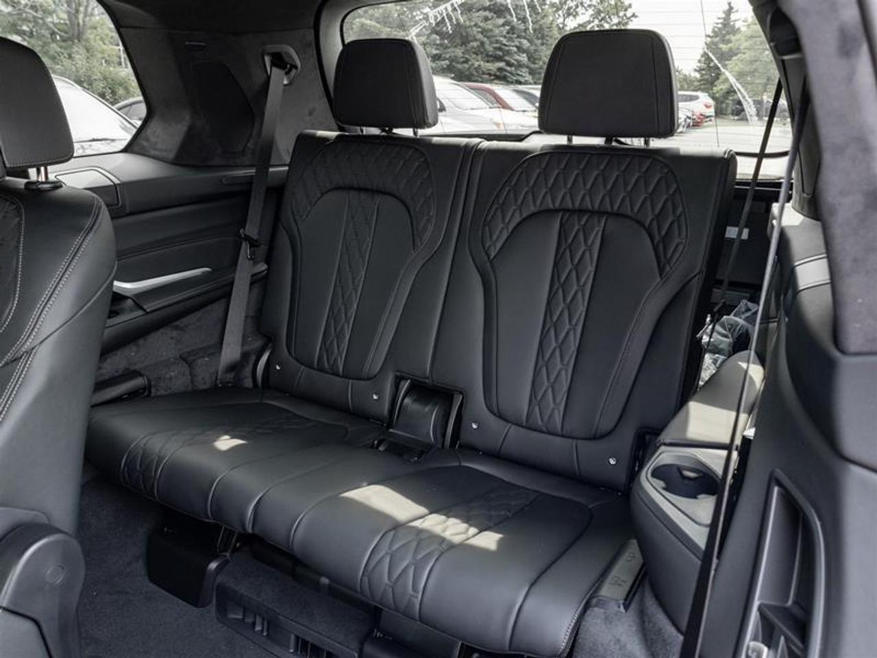 2027 BMW X7 xDrive40i 4dr All-Wheel Drive Sports Activity Vehicle Photo