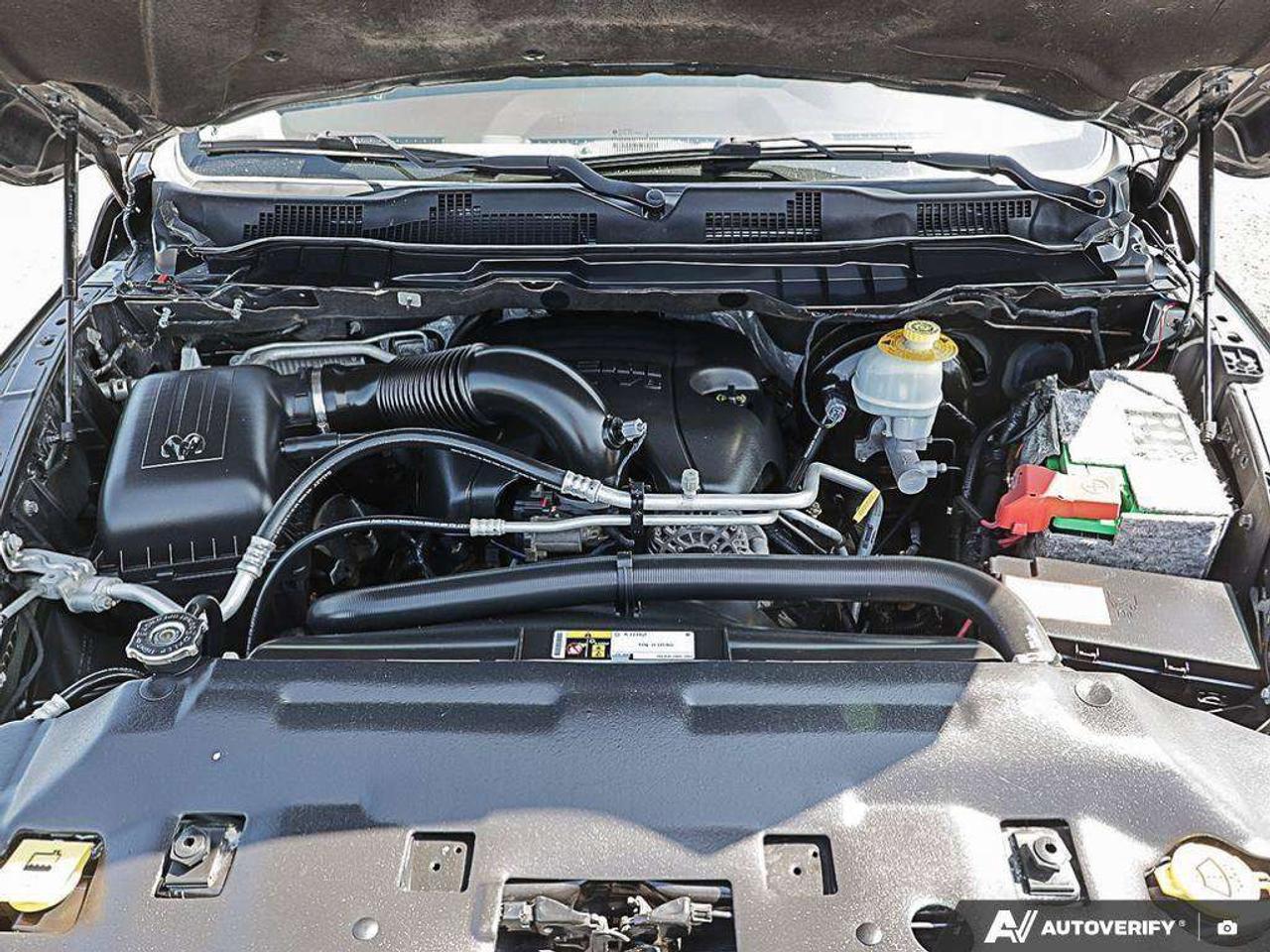 2016 RAM 1500 LONGHORN, 5.7L HEMI V8, 4X4, ALLOYS, LEATHER, RAM BOX, ALPINE, LOW KMS, 2-OWNERS, AS-TRADED CERTIFIED! Photo