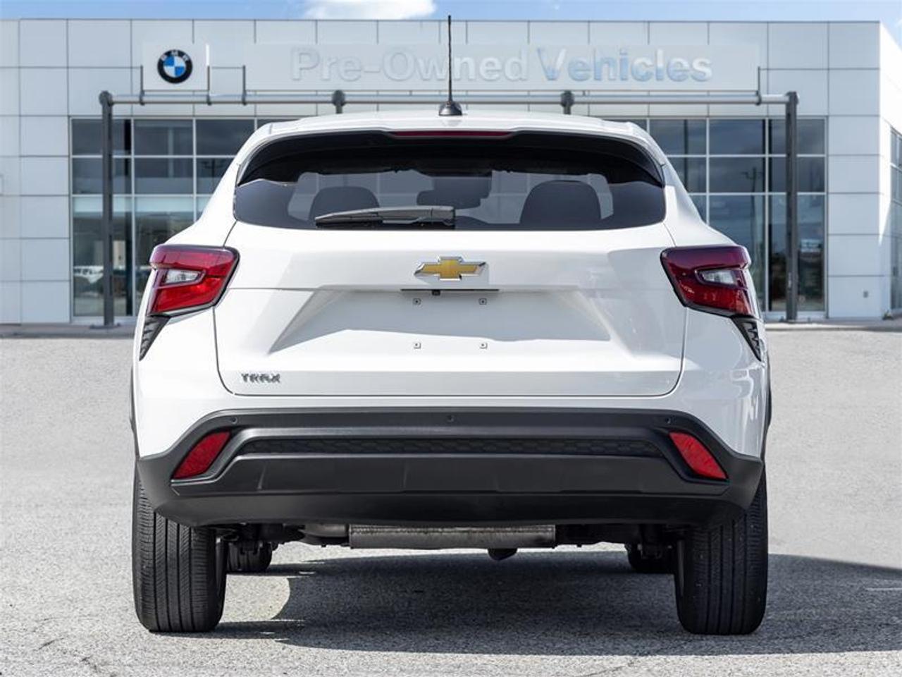 2025 Chevrolet Trax LS 4dr Front-Wheel Drive Photo