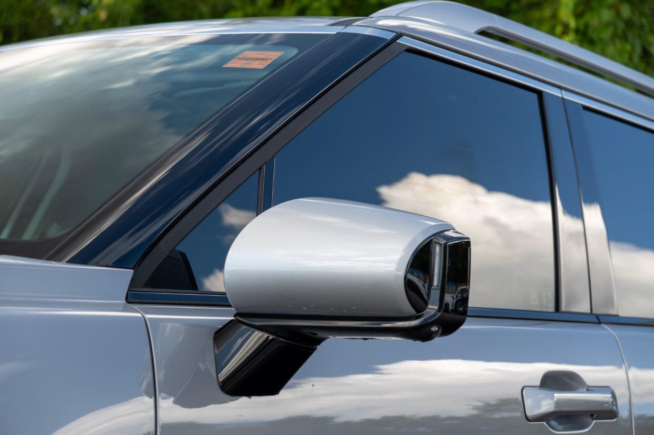 2026 Hyundai Palisade Hybrid Luxury 8-Passenger AWD Photo2