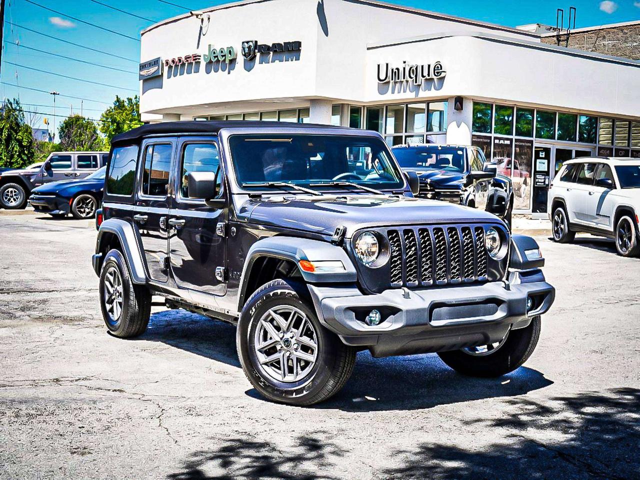 2024 Jeep Wrangler  Photo