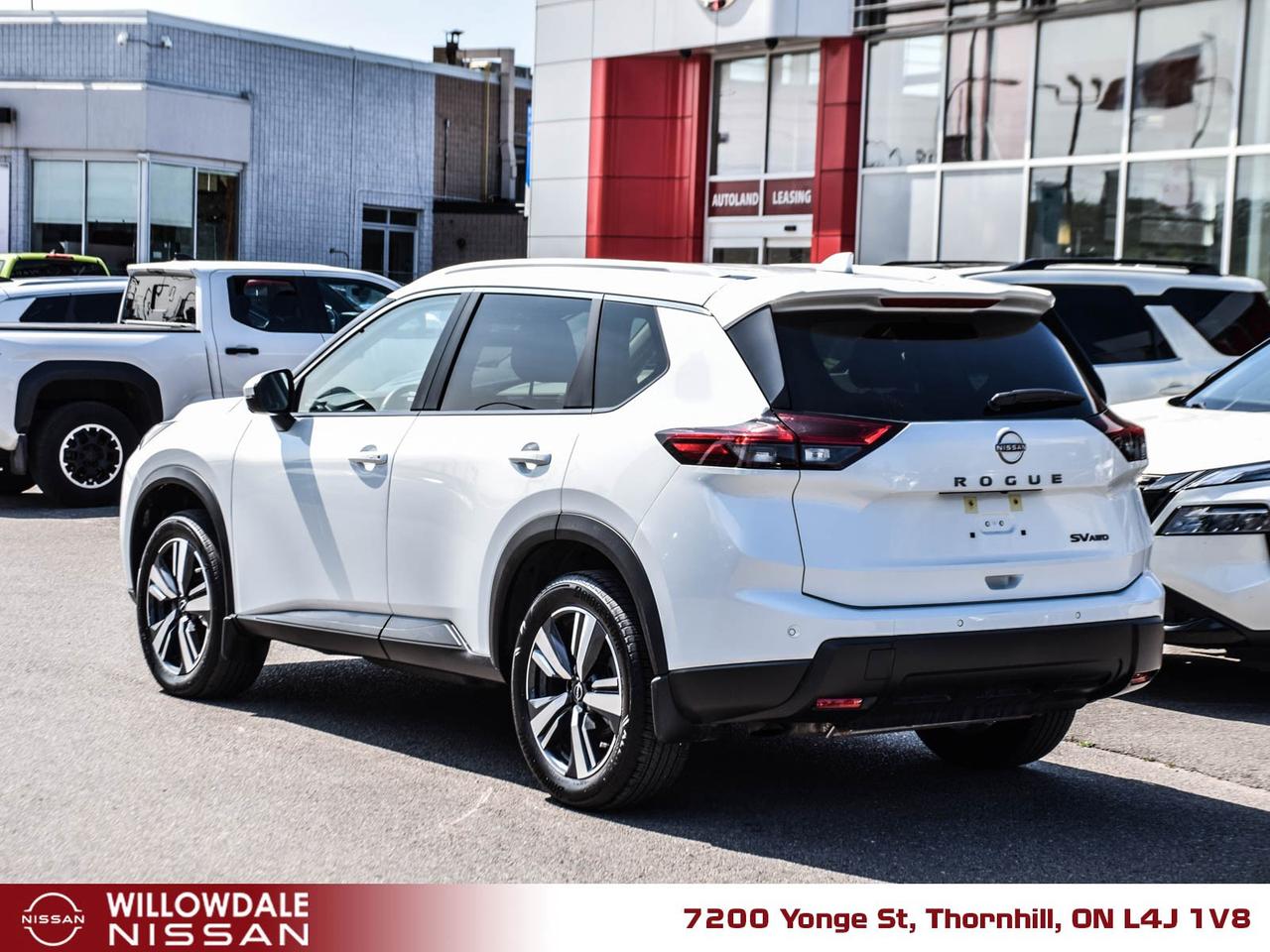 2024 Nissan Rogue SV Moonroof 4dr All-Wheel Drive Sport Utility Photo4