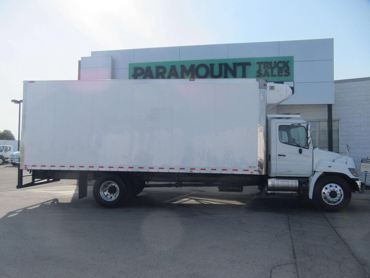 2019 Hino 338 DIESEL 24FT REEFER BOX WITH THERMO KING REEFER Photo5