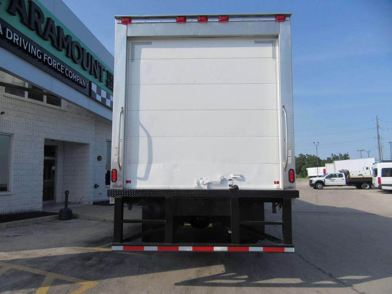2019 Hino 338 DIESEL 24FT REEFER BOX WITH THERMO KING REEFER Photo