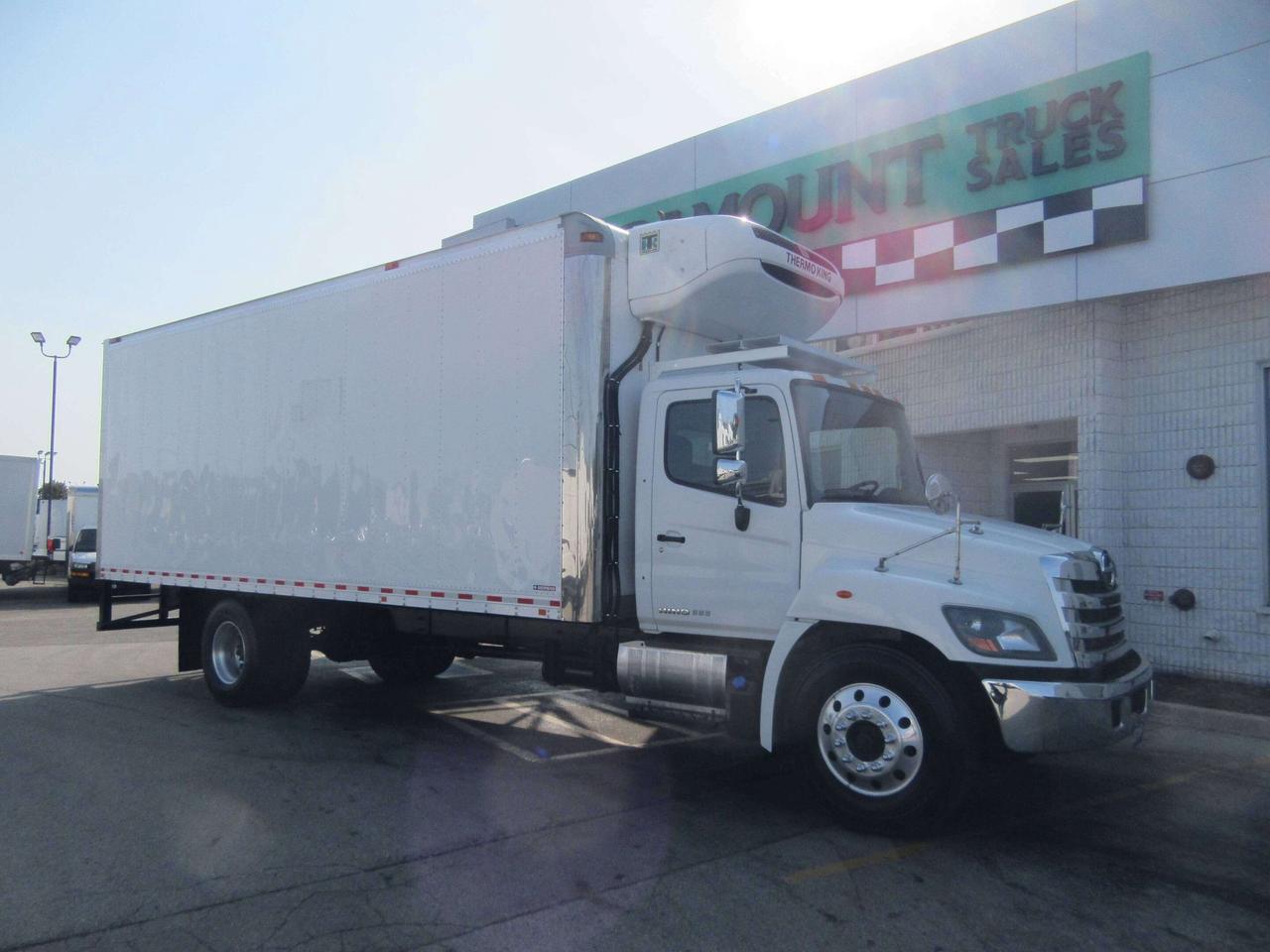 2019 Hino 338 DIESEL 24FT REEFER BOX WITH THERMO KING REEFER Photo0