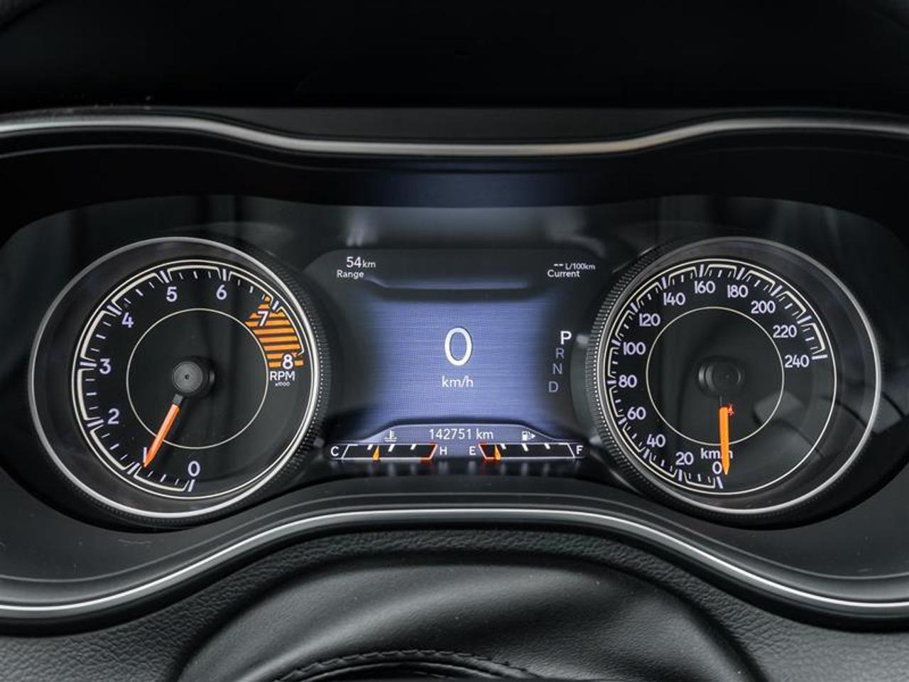 2020 Jeep Cherokee Overland 4dr 4x4 Photo