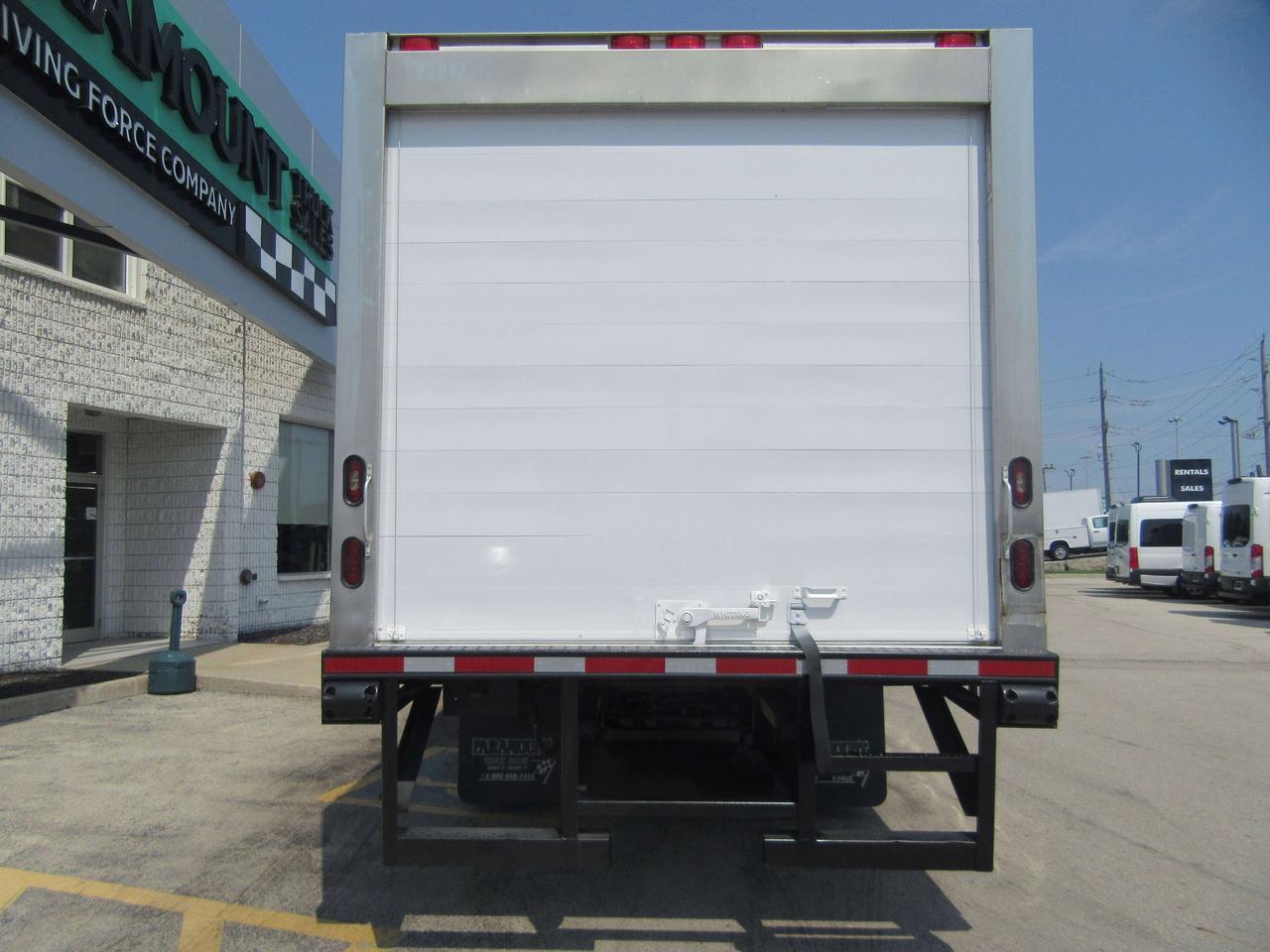 2023 International CV 515 20FT REEFER BOX WITH CARRIER S7 REEFER Photo