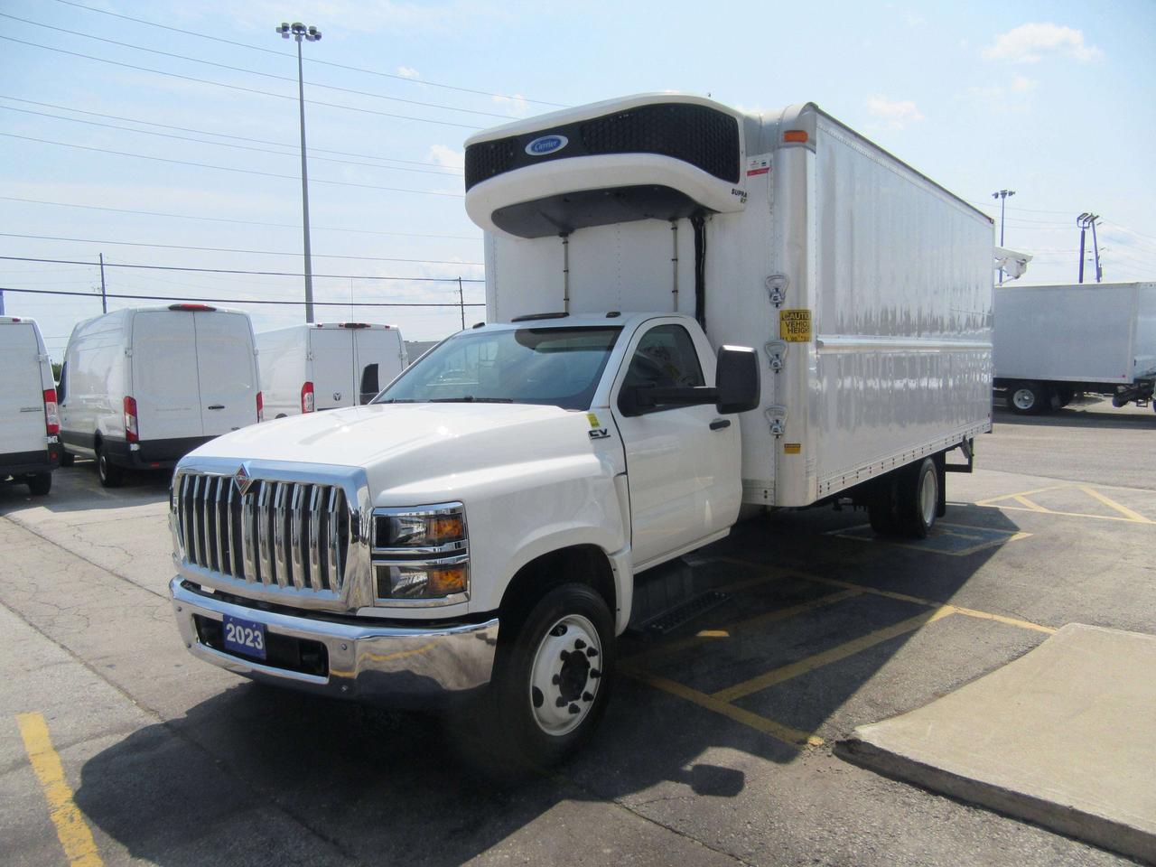 2023 International CV 515 20FT REEFER BOX WITH CARRIER S7 REEFER Photo
