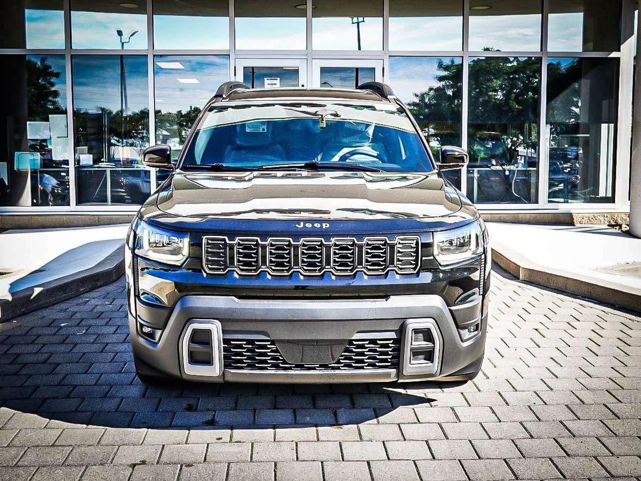 2026 Jeep Cherokee  Photo3