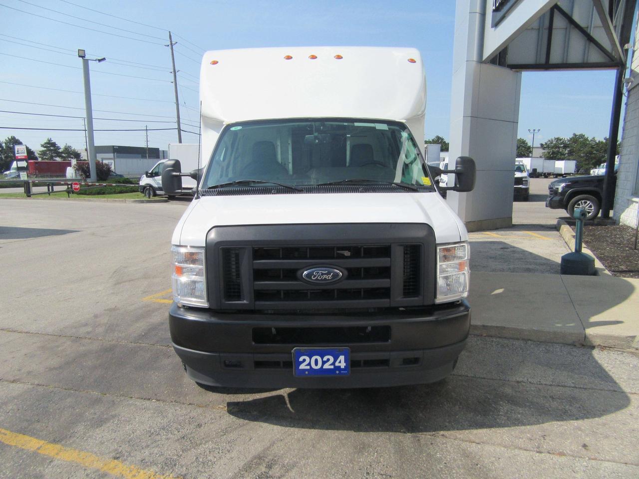 2024 Ford E-450 16FT AEROCELL HIGH BOX CUBE VAN WITH SHELVING Photo