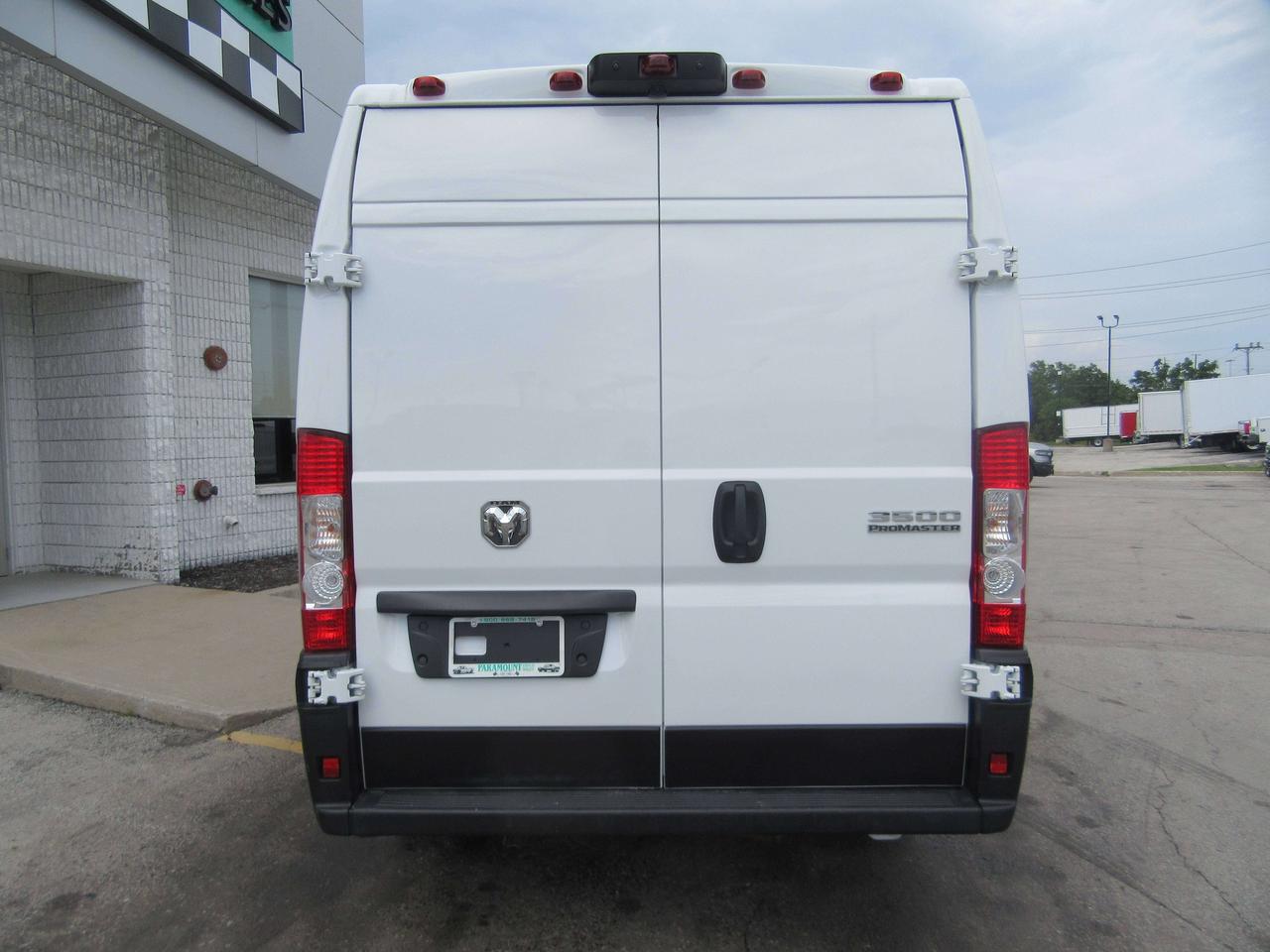 2025 RAM ProMaster 3500 159WB EXT NEW REEFER SYSTEM Photo