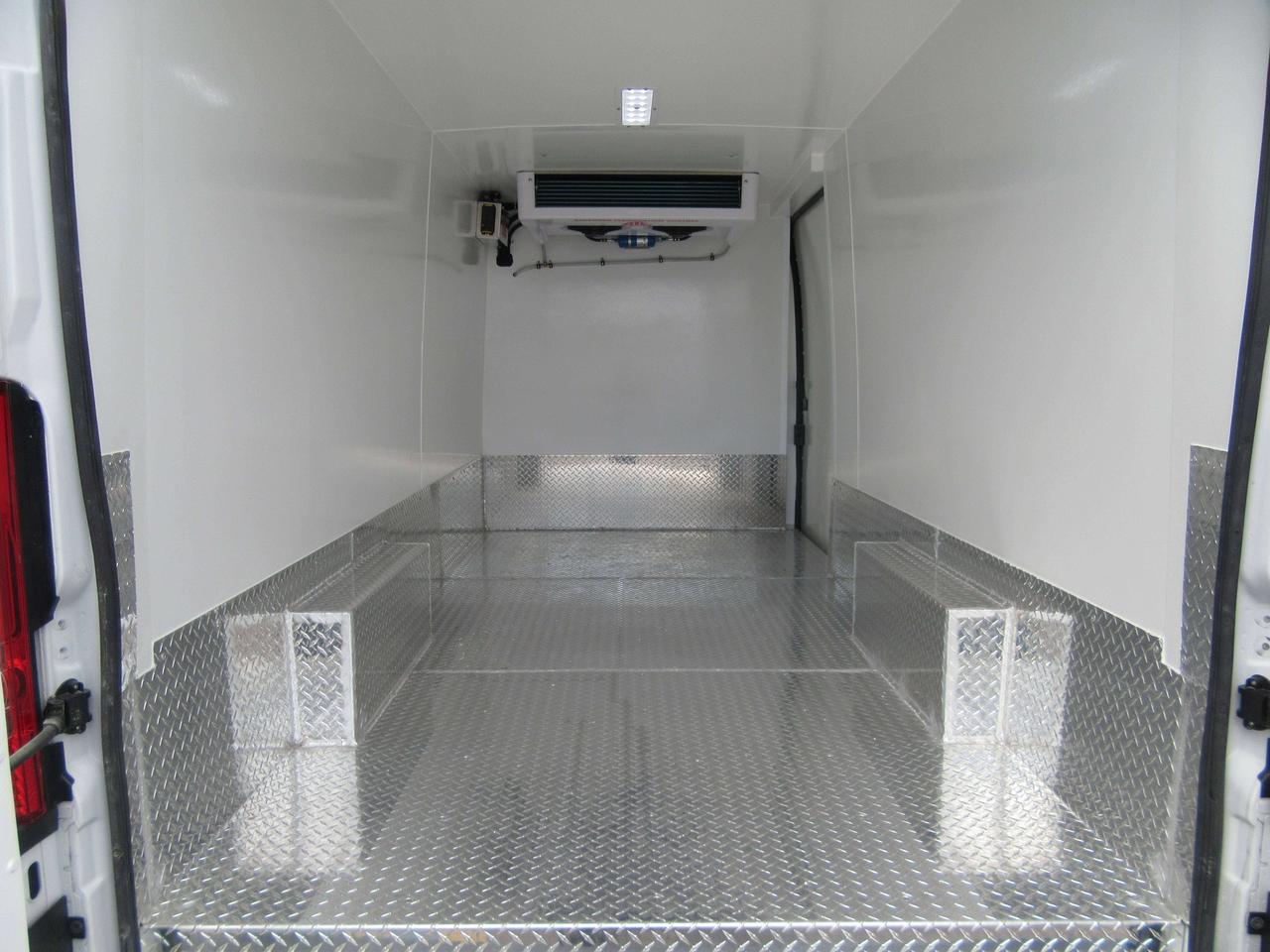 2025 RAM ProMaster 3500 159WB EXT NEW REEFER SYSTEM Photo