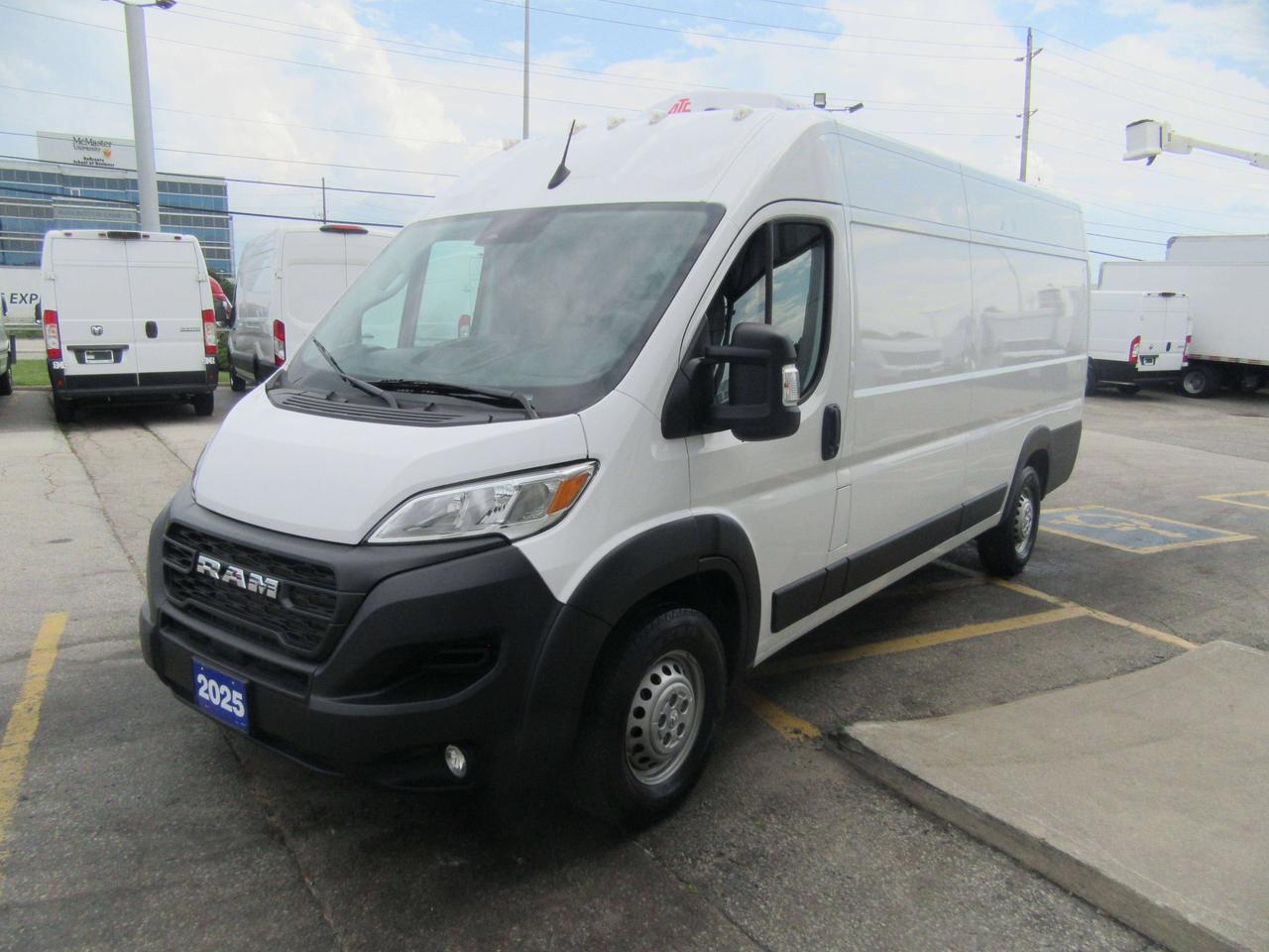 2025 RAM ProMaster 3500 159WB EXT NEW REEFER SYSTEM Photo