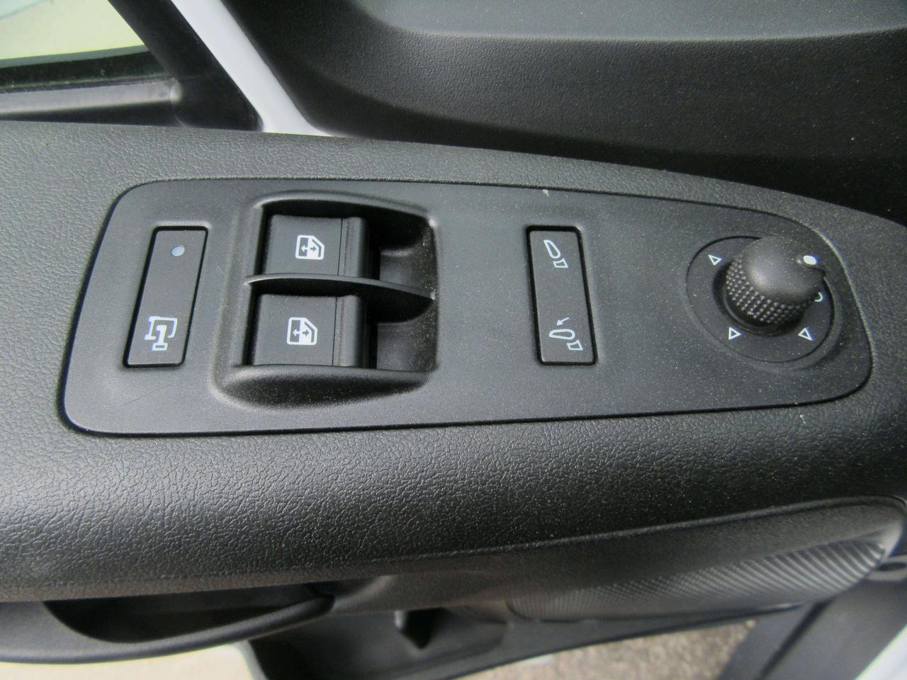 2025 RAM ProMaster 3500 159WB EXT NEW REEFER SYSTEM Photo