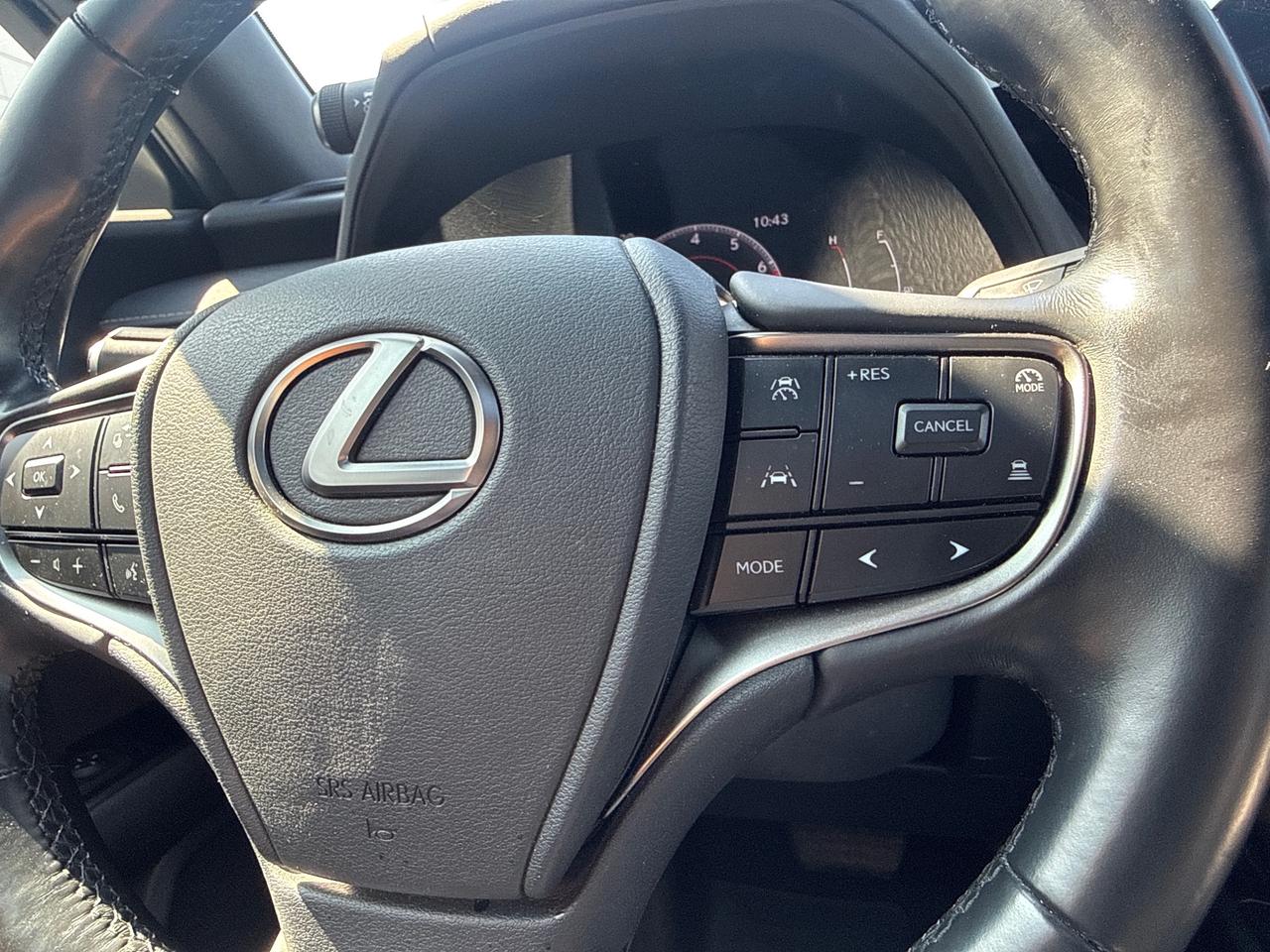 2025 Lexus UX 300H Base 4dr All-Wheel Drive Photo