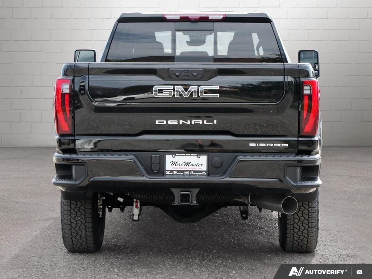 2026 GMC Sierra 3500HD 4WD Crew Cab Long Box Denali Ultimate Photo