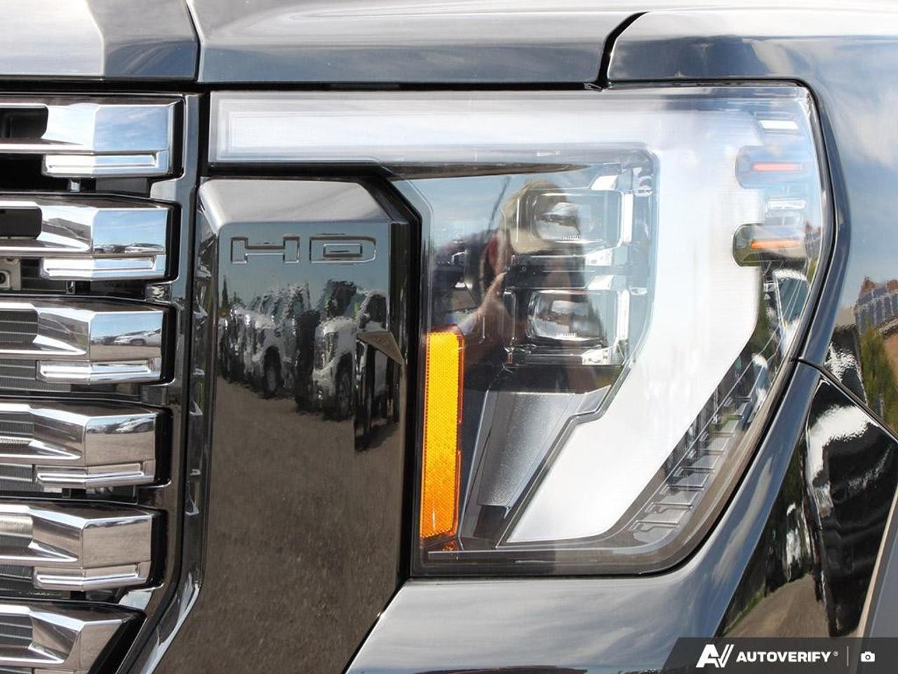 2026 GMC Sierra 3500HD 4WD Crew Cab Long Box Denali Ultimate Photo