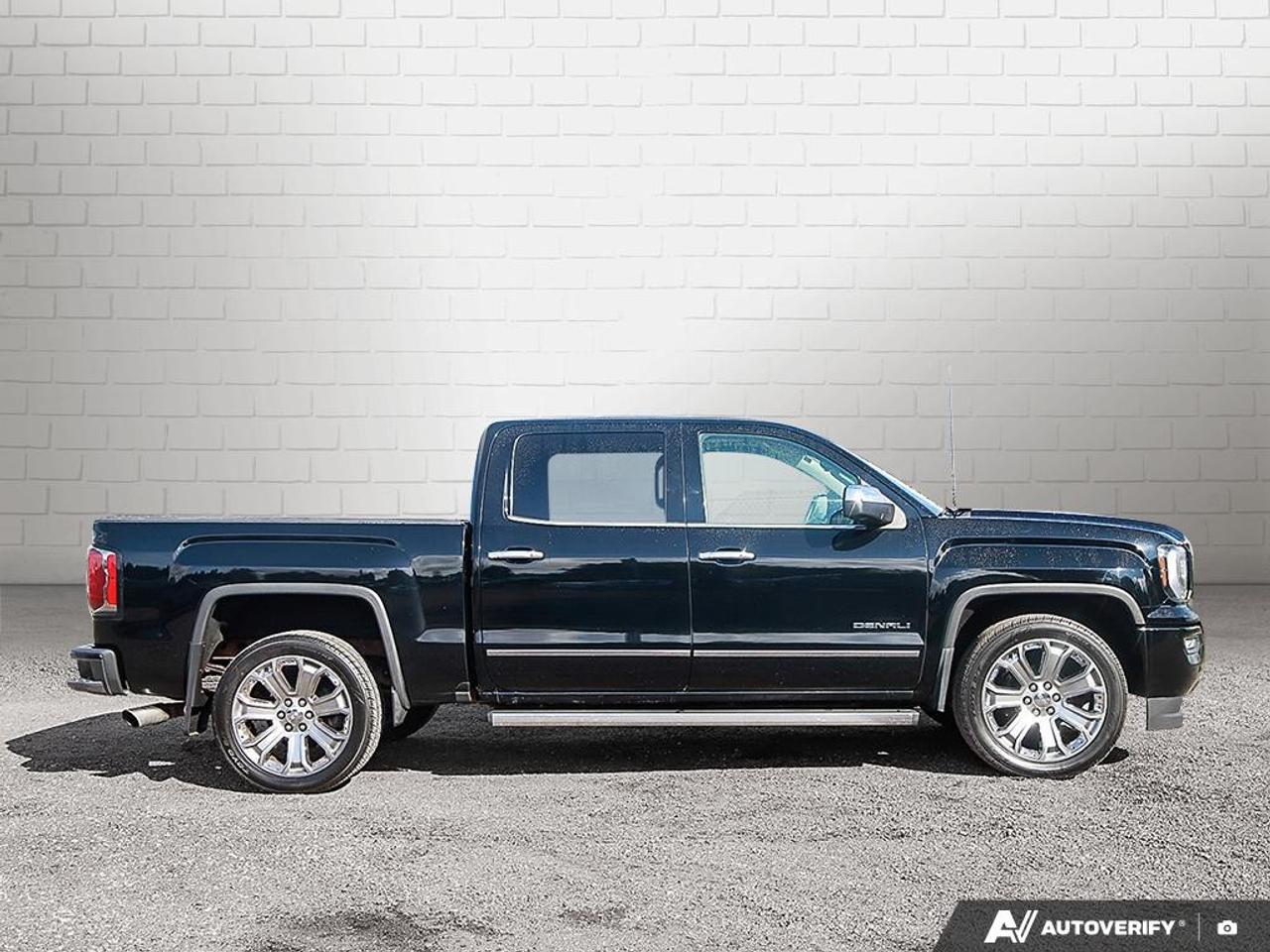 2018 GMC Sierra 1500 4WD Crew Cab Short Box Denali Photo