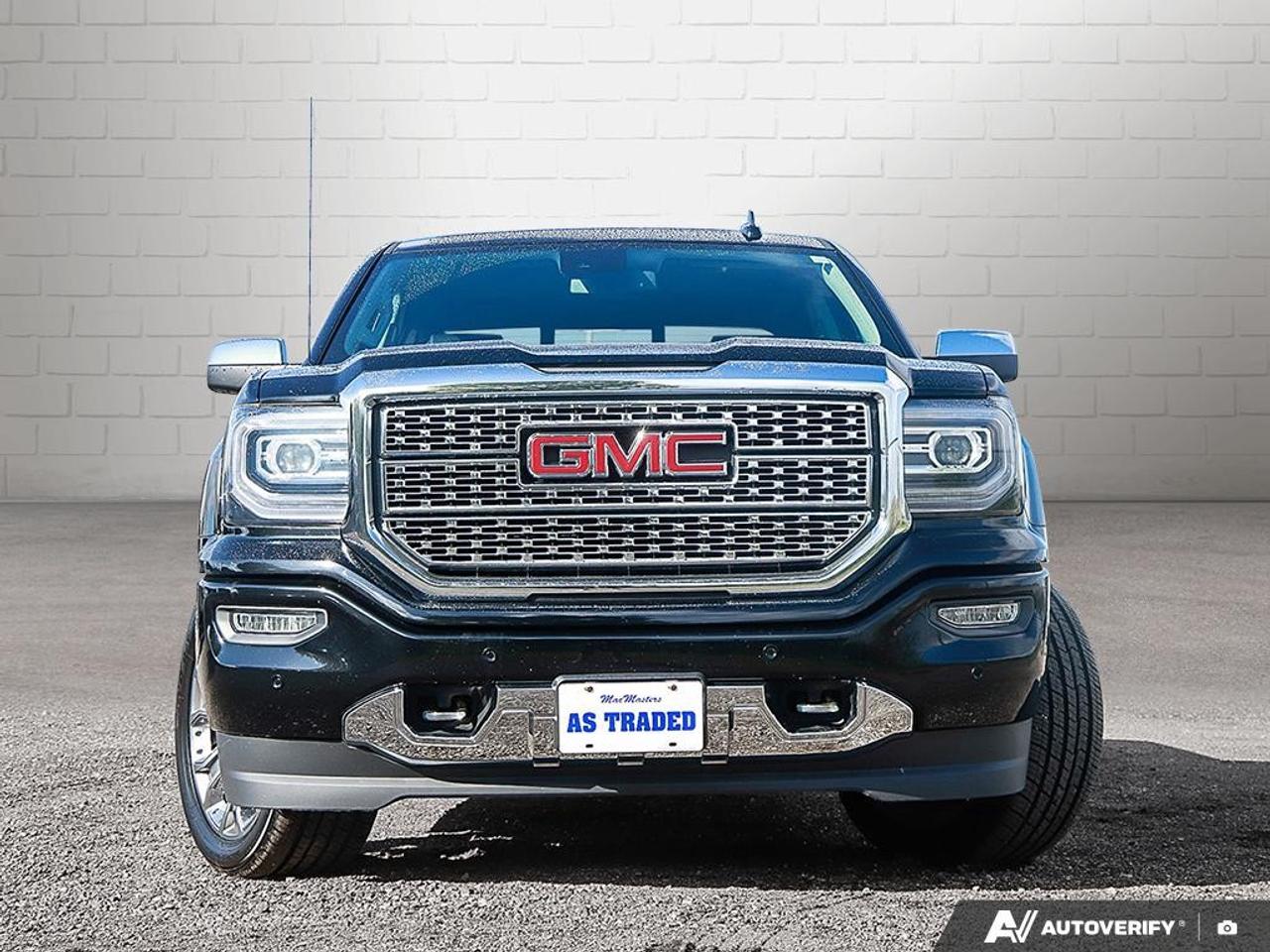 2018 GMC Sierra 1500 4WD Crew Cab Short Box Denali Photo