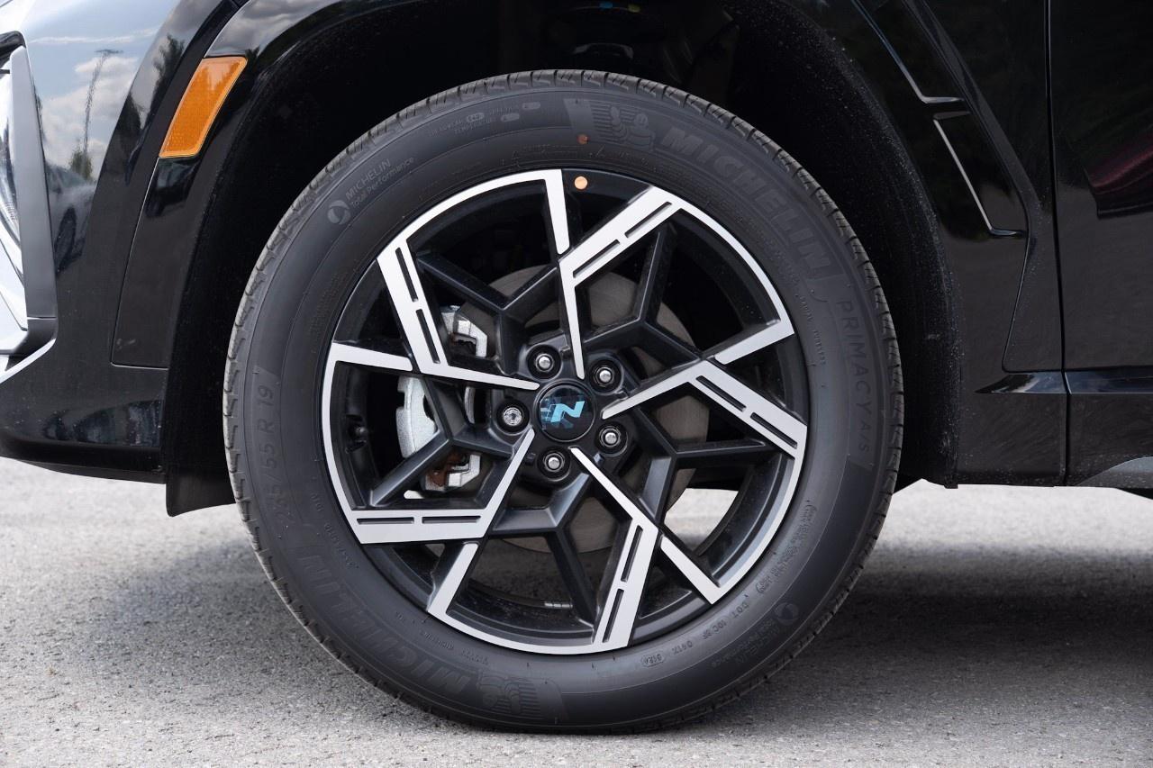 2026 Hyundai Tucson Hybrid N-Line AWD Photo5