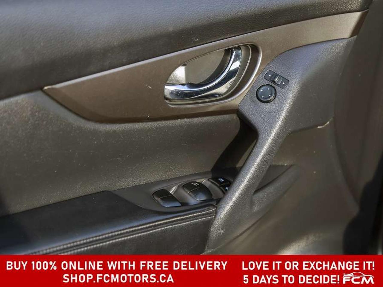 2014 Nissan Rogue SV AWD   FULLY CERTIFIED WITH WARRANTY Photo