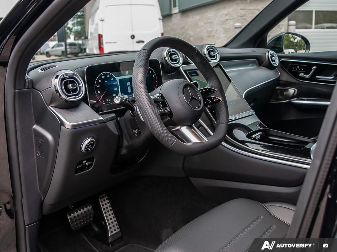 2027 Mercedes-Benz GLC 300 Base GLC 300 4dr All-Wheel Drive 4MATIC Photo