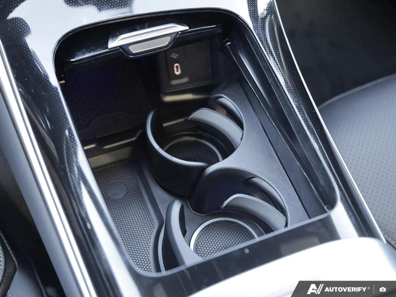 2027 Mercedes-Benz GLC 300 Base GLC 300 4dr All-Wheel Drive 4MATIC Photo