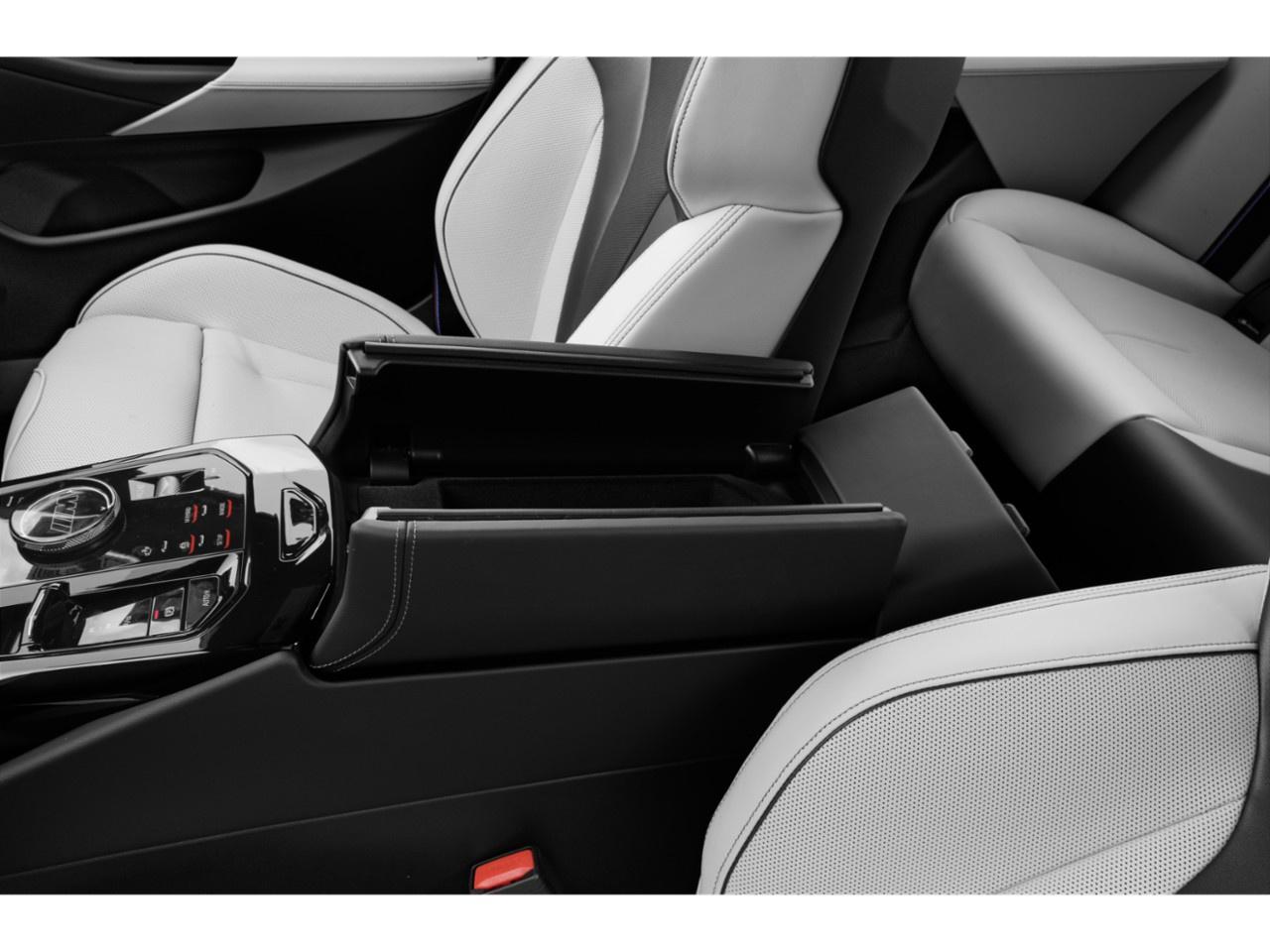 2027 BMW M5 M5 Sedan Photo