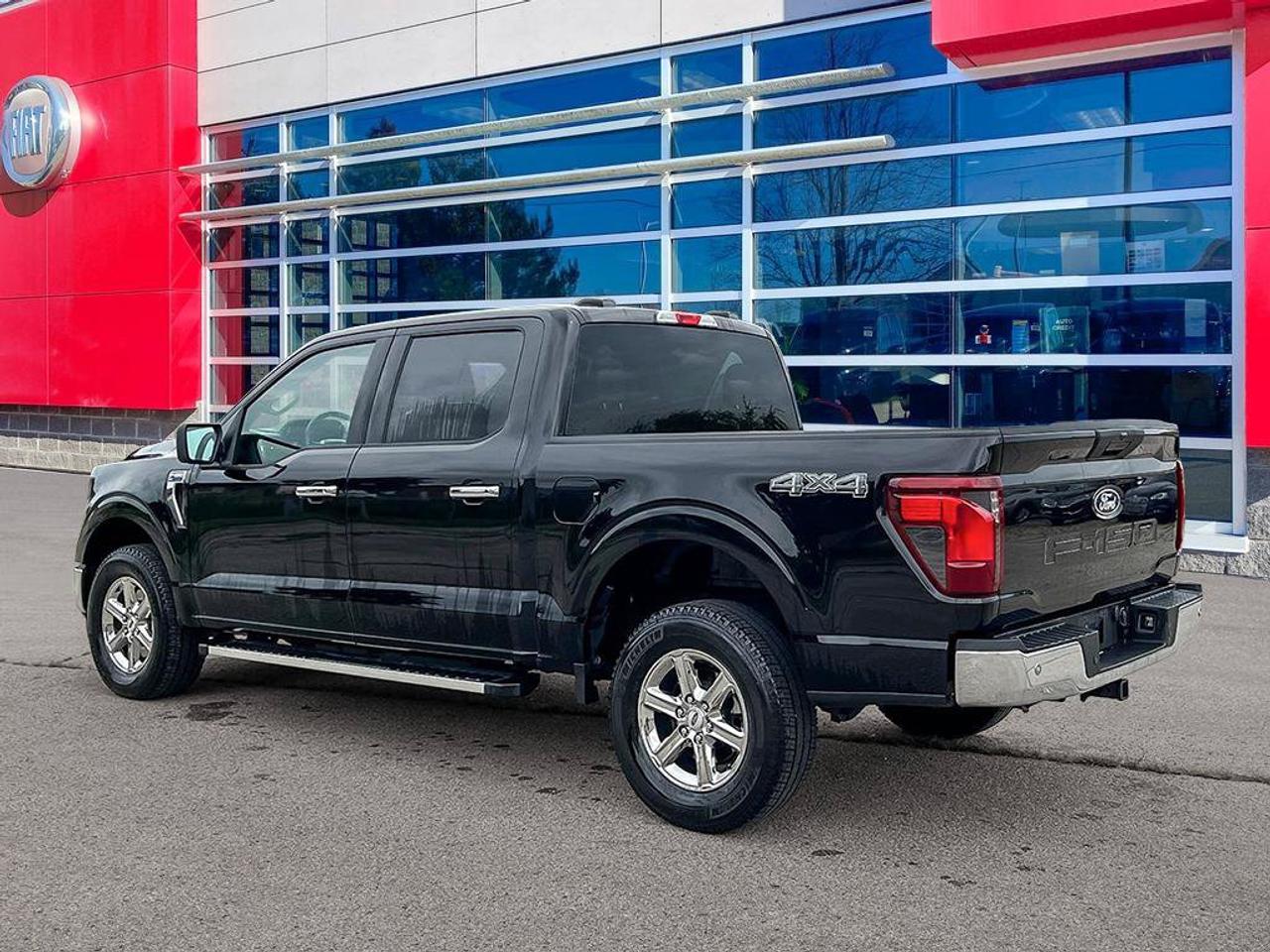 2025 Ford F-150 XLT | 3.5L EcoBoost | Clean CarFax | Blind-Spot | Apple CarPlay | Android Auto | Lane Keep | Photo2