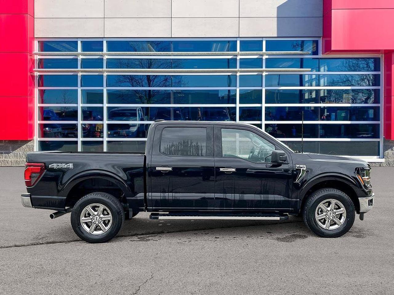 2025 Ford F-150 XLT | 3.5L EcoBoost | Clean CarFax | Blind-Spot | Apple CarPlay | Android Auto | Lane Keep | Photo
