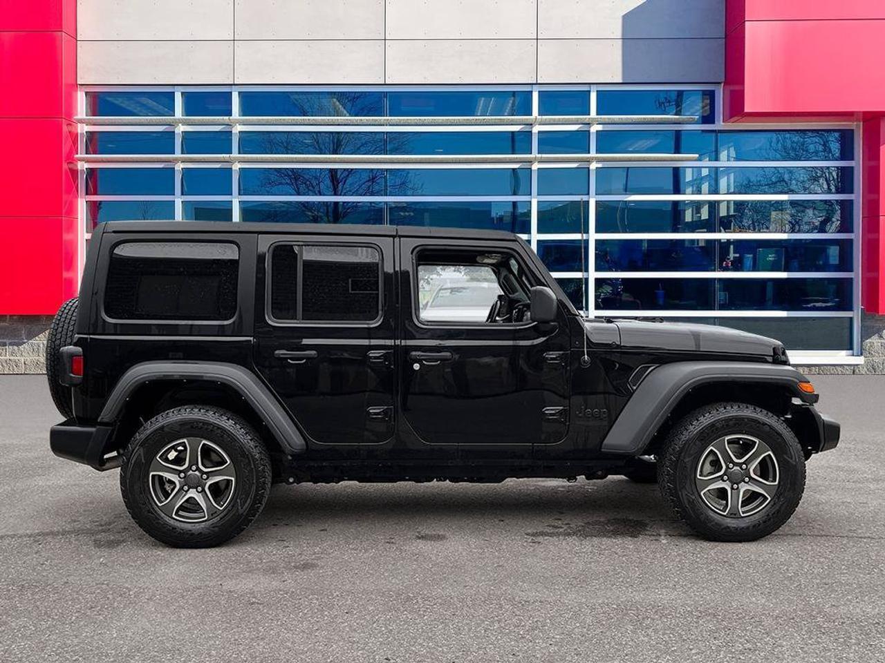 2022 Jeep Wrangler Unlimited Sport | One owner | Low Kilometers | CarPlay | Android Auto | Push Button Start | Photo