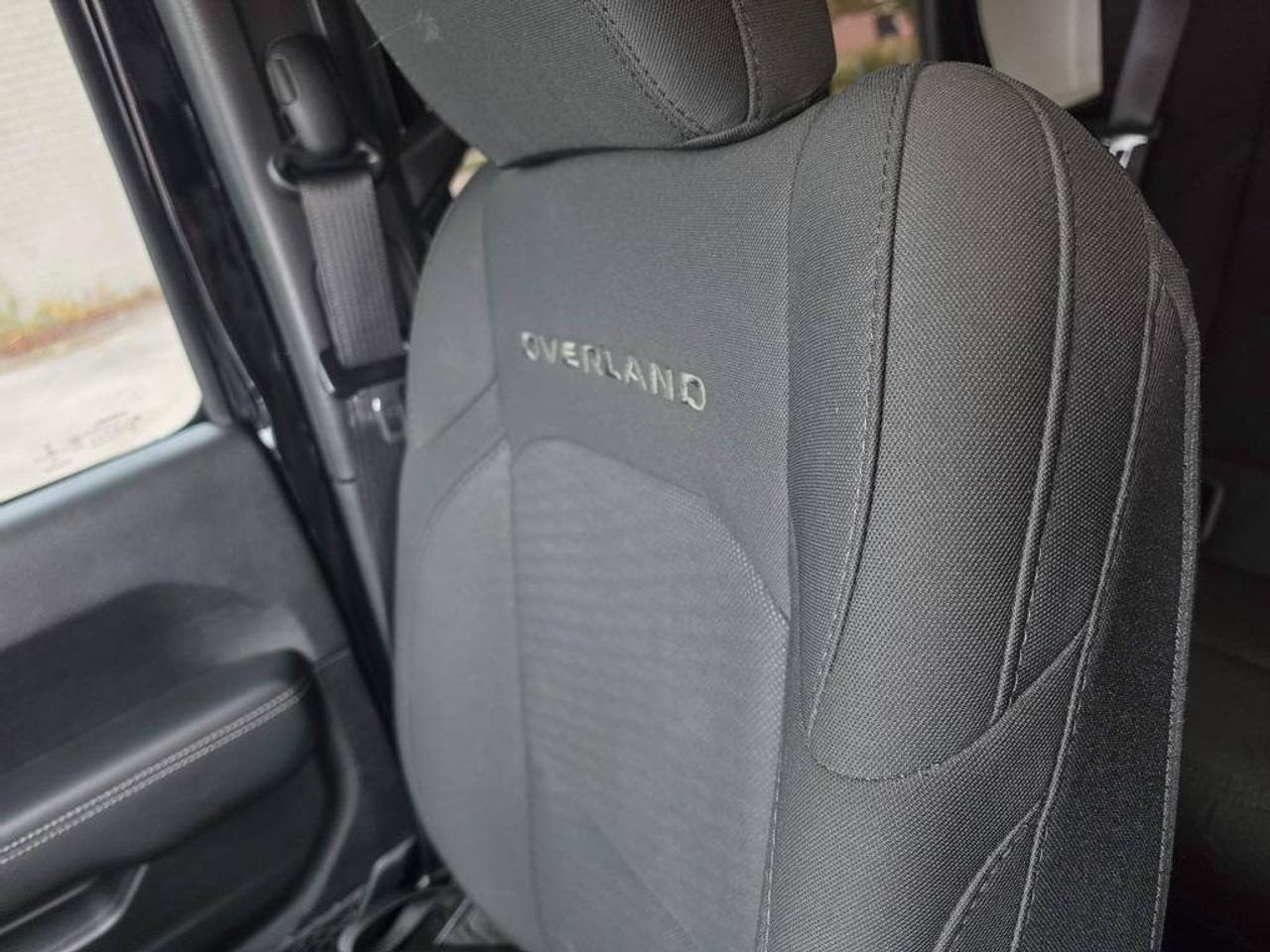 2020 Jeep Gladiator Overland | New Front Brakes | Low KMS | Clean CarFax Report | Great Shape | Navigation | Alpine Aud. Photo