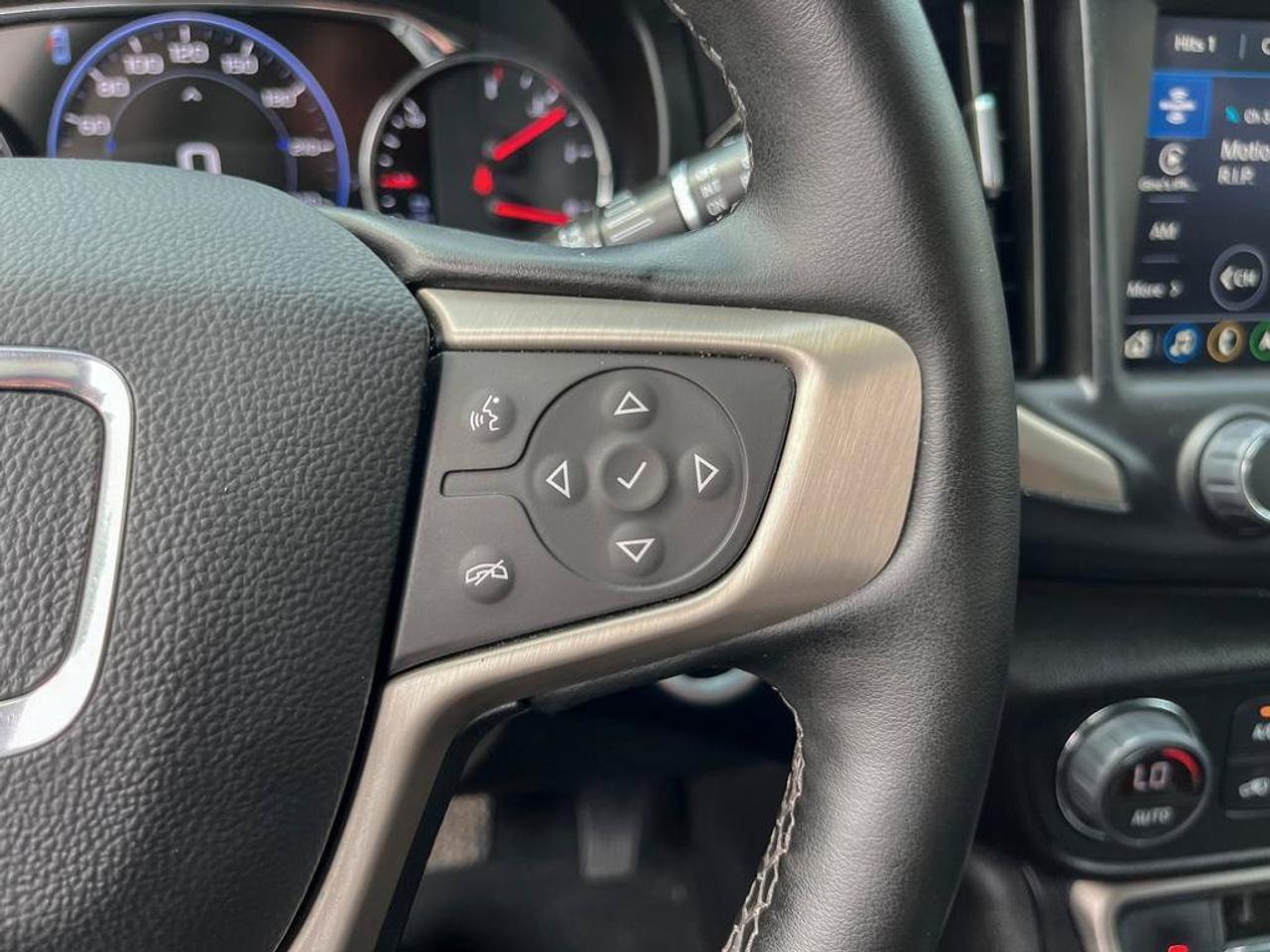 2024 GMC Terrain Denali AWD | Leather | Accident Free | Navigation | Ventilated Seats | Blind-Spot | Adaptive Cruise Photo