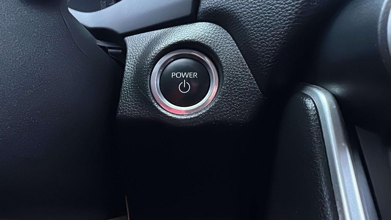 2023 Toyota RAV4 Prime SE Photo