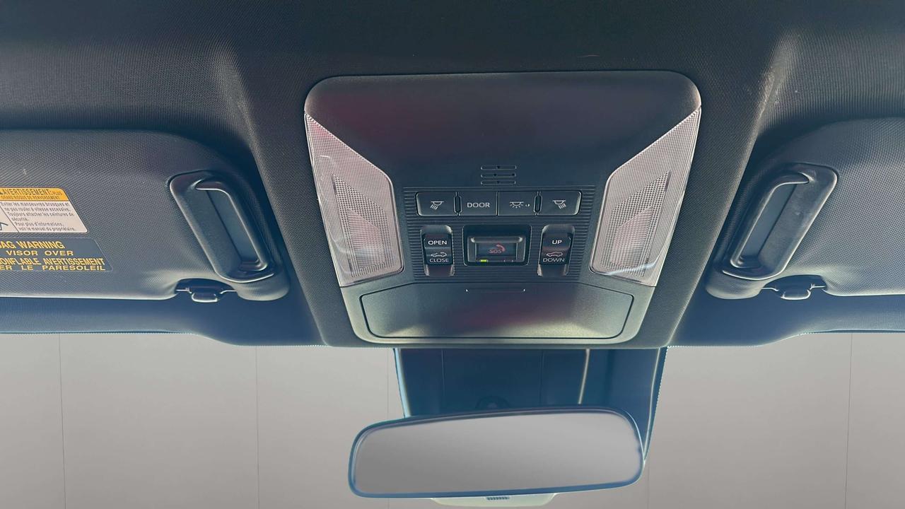 2023 Toyota RAV4 Prime SE Photo