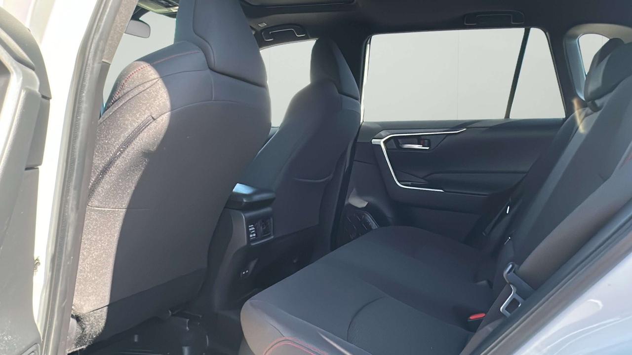 2023 Toyota RAV4 Prime SE Photo