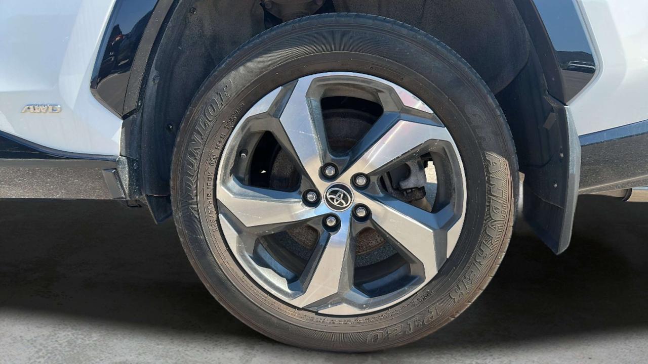 2023 Toyota RAV4 Prime SE Photo