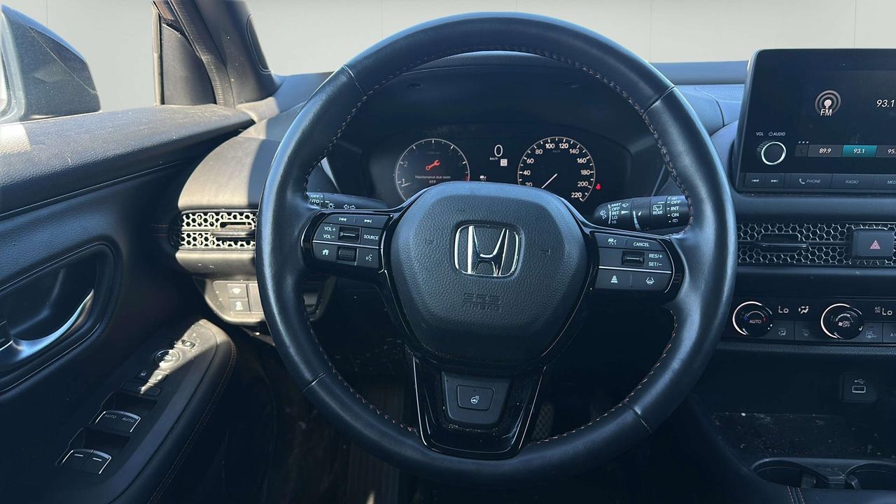 2025 Honda HR-V Sport Photo