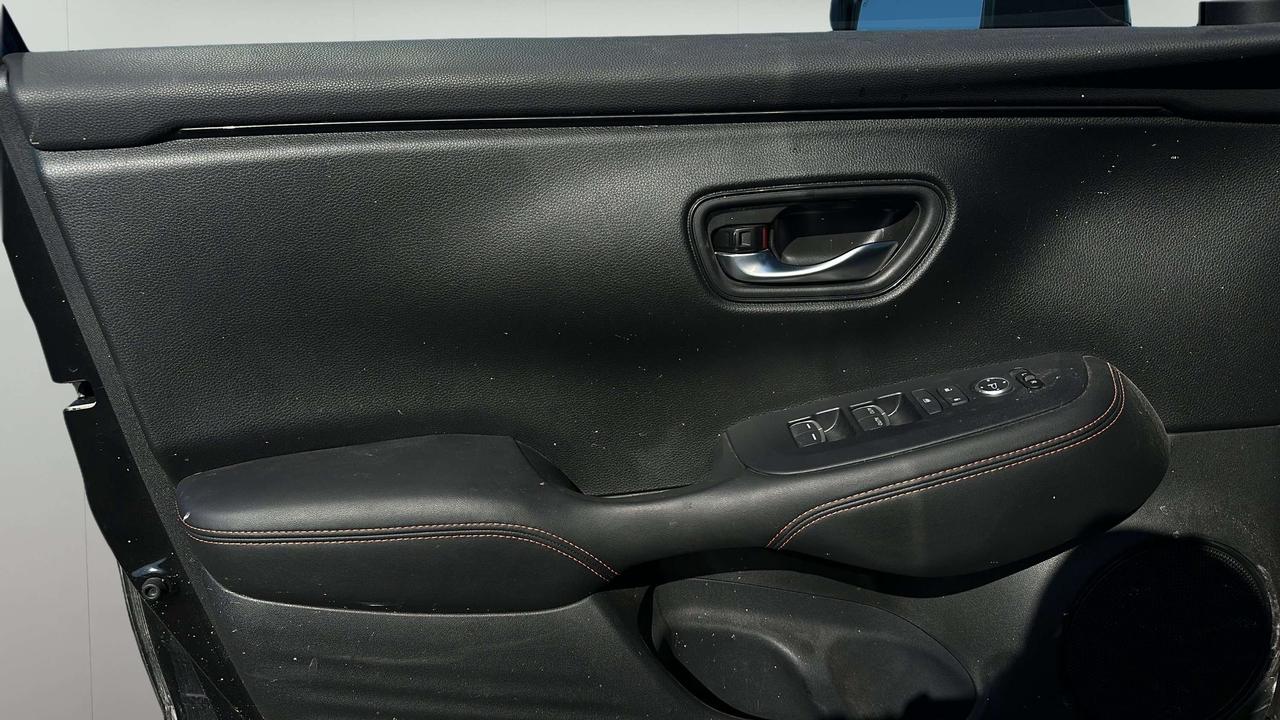 2025 Honda HR-V Sport Photo